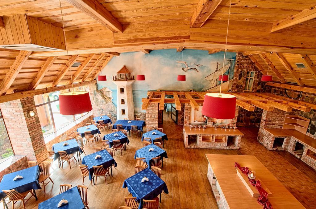 Osrodek Wypoczynkowy Star Hotel Łeba Buitenkant foto